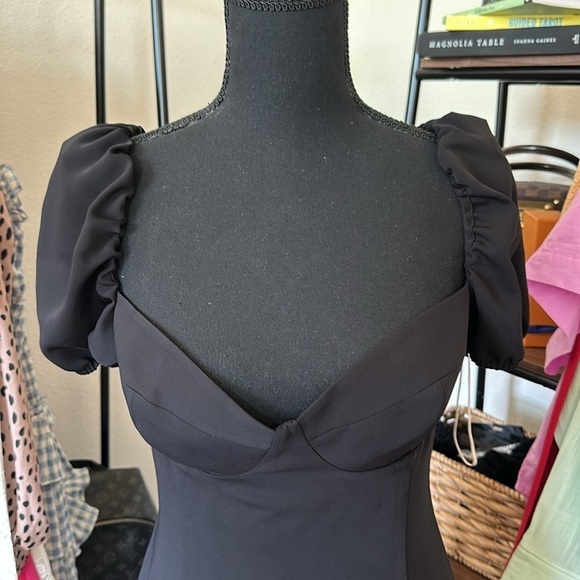 Nwt Wilfred
New Novella Shortsleeve Dress - Picture 8 of 10